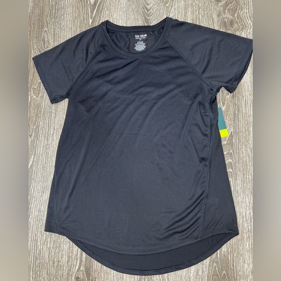 Women's Tek Gear® Performance Core Crewneck Tee Size Medium - Picture 6 of 11